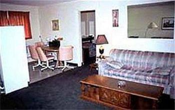 Travelodge By Wyndham Moose Jaw Habitación foto